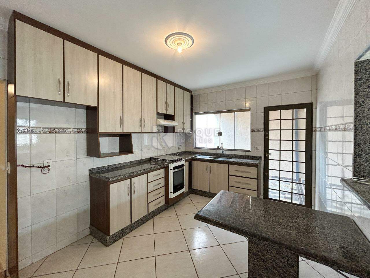 Casa Residencial para aluguel no bairro Jardim Lago Azul: Cozinha