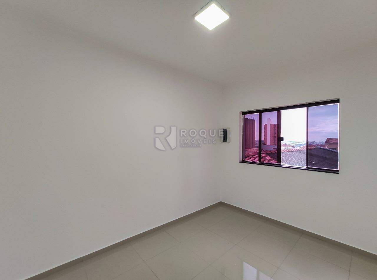 Casa Comercial para aluguel no bairro Centro: Sala 6segundo andar