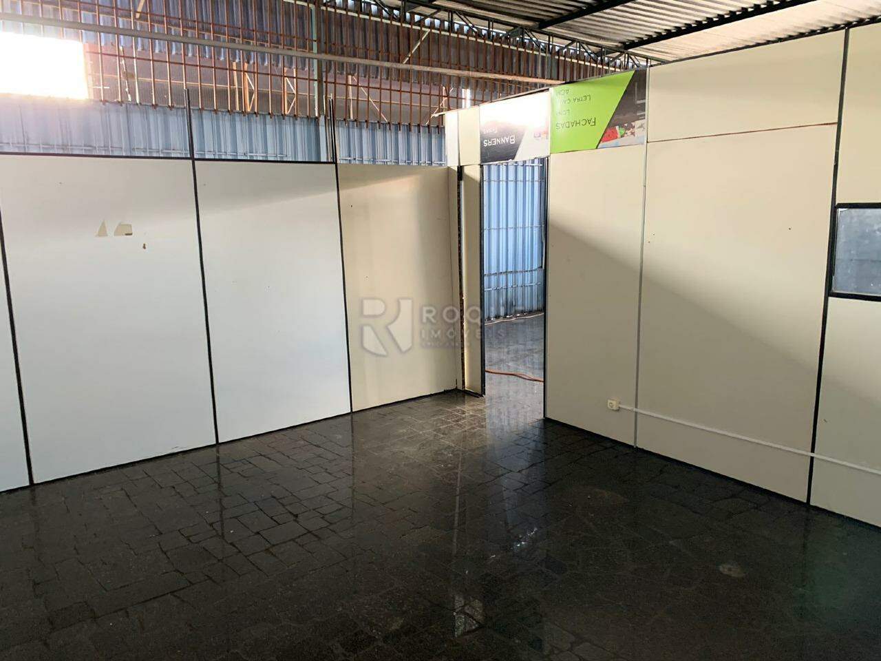 Barracão/Galpão para aluguel no bairro Vila Camargo: Sala 2