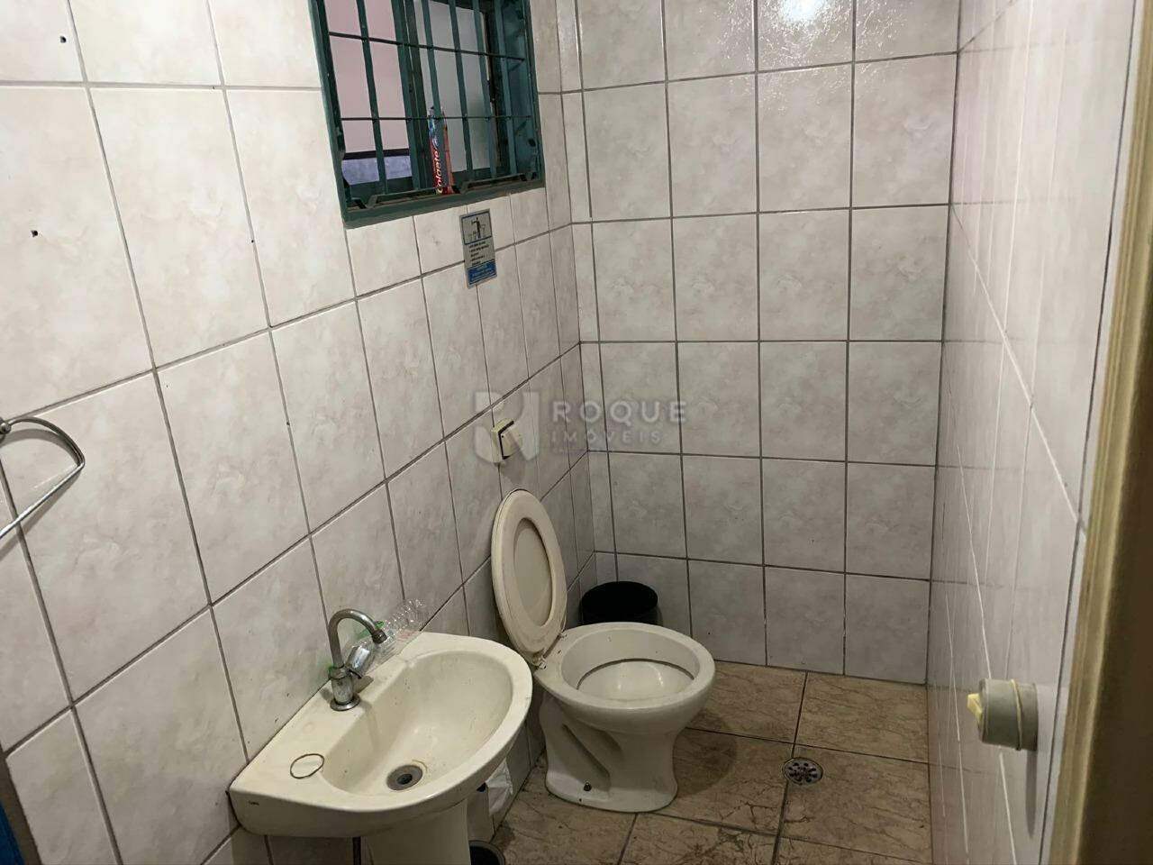 Barracão/Galpão para aluguel no bairro Vila Camargo: Wc social 01
