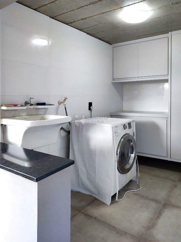 Casa em condomínio à venda no bairro Jardim Residencial Campo Novo: LAVANDERIA