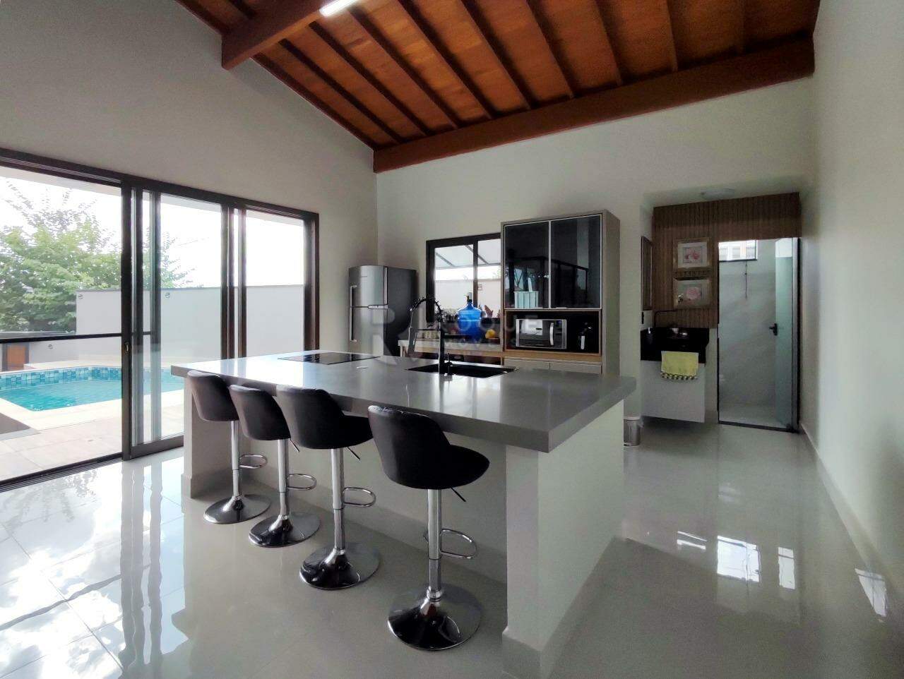 Casa em condomínio à venda no bairro Jardim Residencial Campo Novo: COZINHA