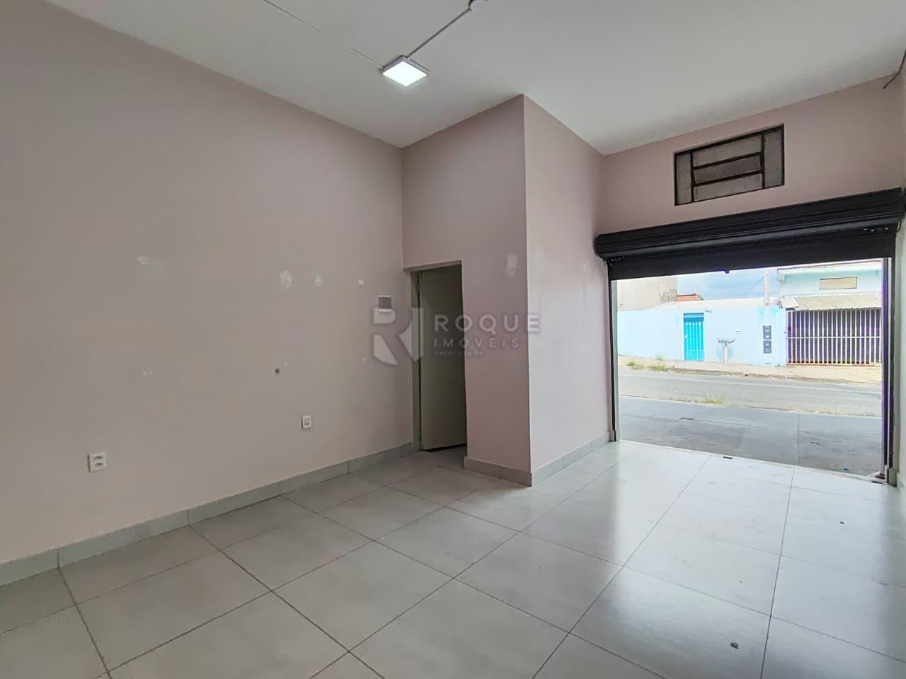 Salão para aluguel no bairro Parque Residencial Santa Eulália: Salão