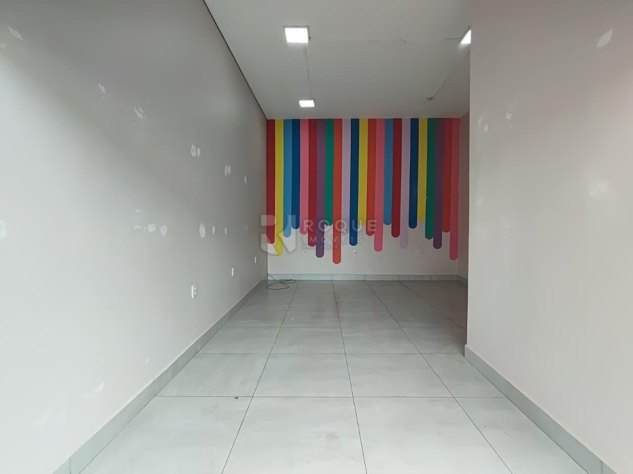 Salão para aluguel no bairro Parque Residencial Santa Eulália: Salão