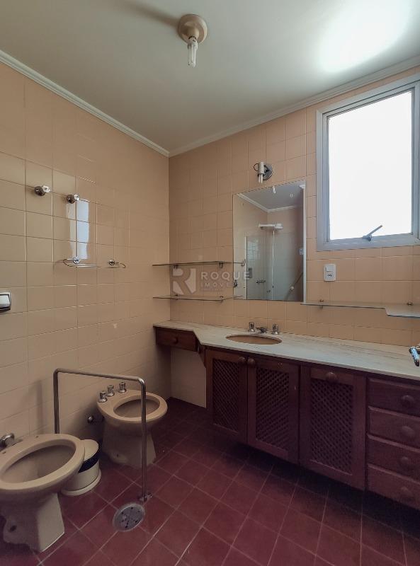 Apartamento para aluguel no bairro Vila Paraiso: WC suíte 