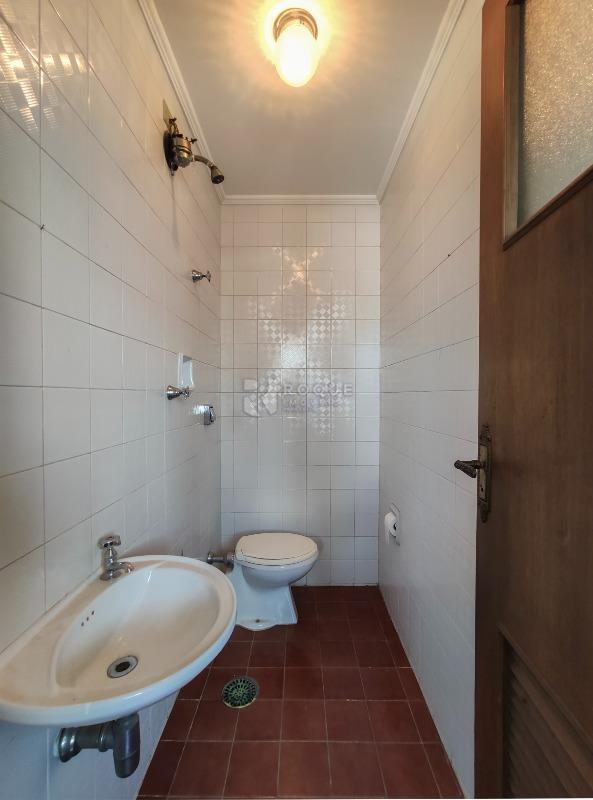 Apartamento para aluguel no bairro Vila Paraiso: WC fundo 