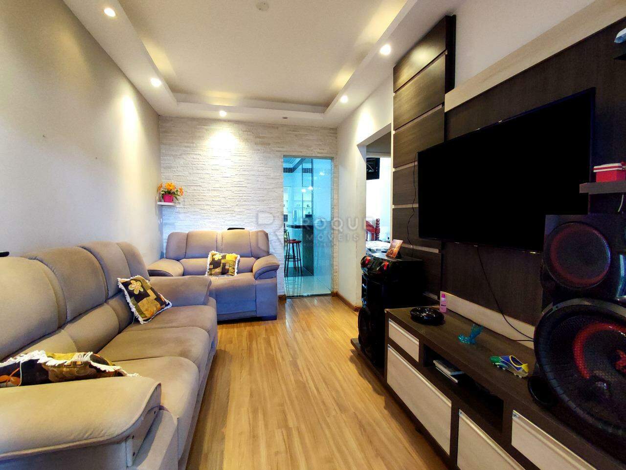 Casa Residencial à venda no bairro Jardim Ipanema: SALA DE TV