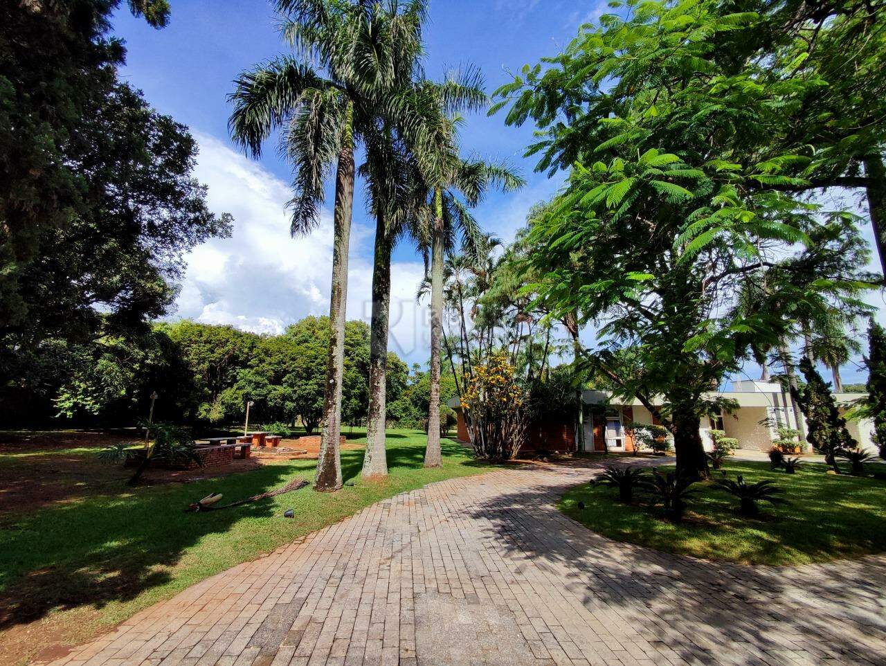 Casa em condomínio à venda no bairro Chácara Boa Vista da Graminha: ENTRADA