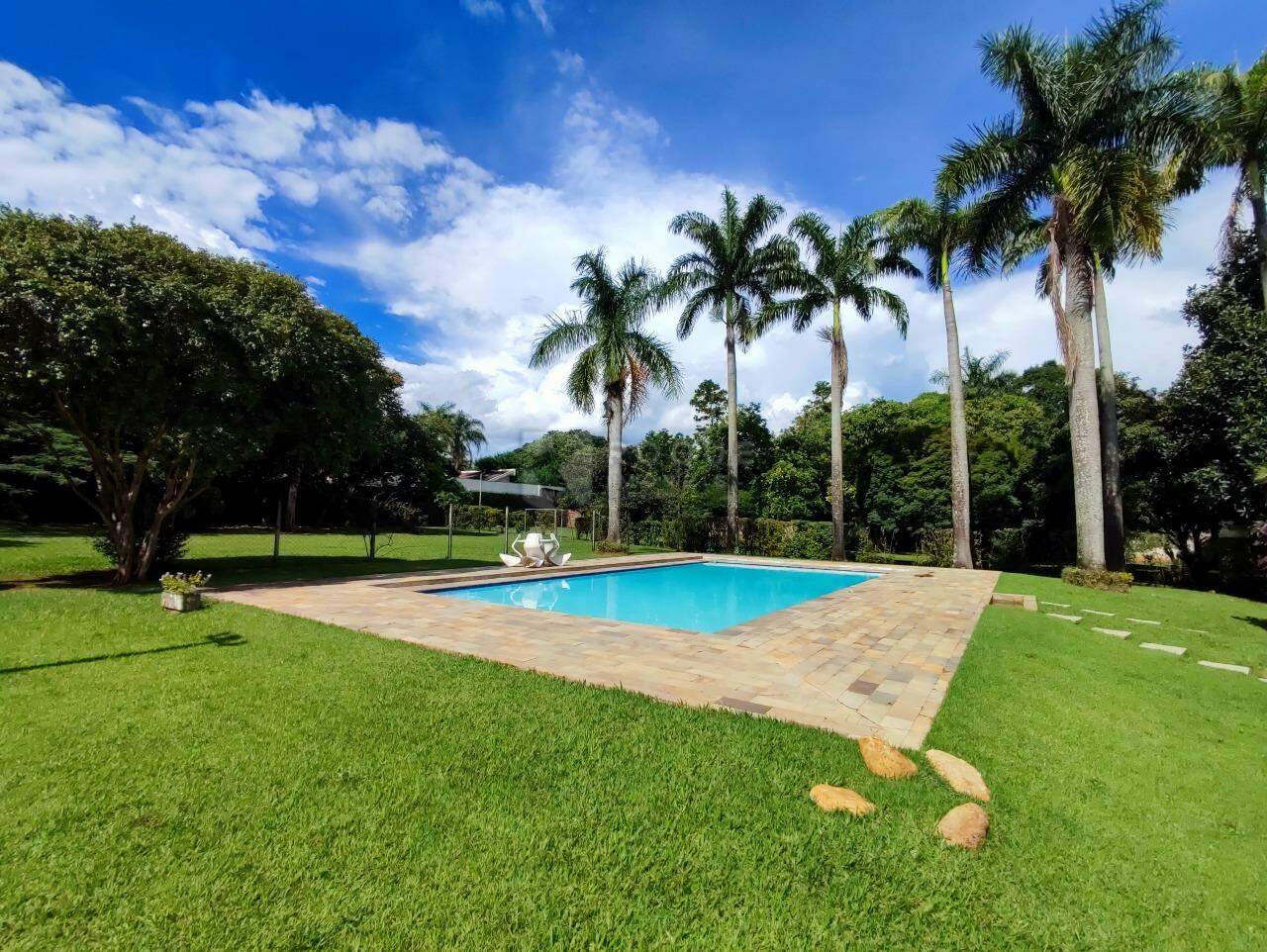 Casa em condomínio à venda no bairro Chácara Boa Vista da Graminha: PISCINA
