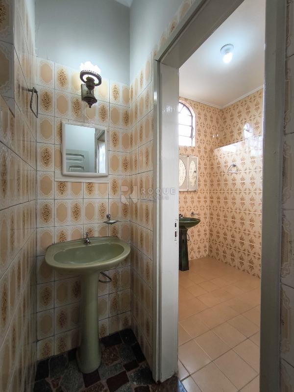 Casa Residencial à venda no bairro Centro: LAVABO