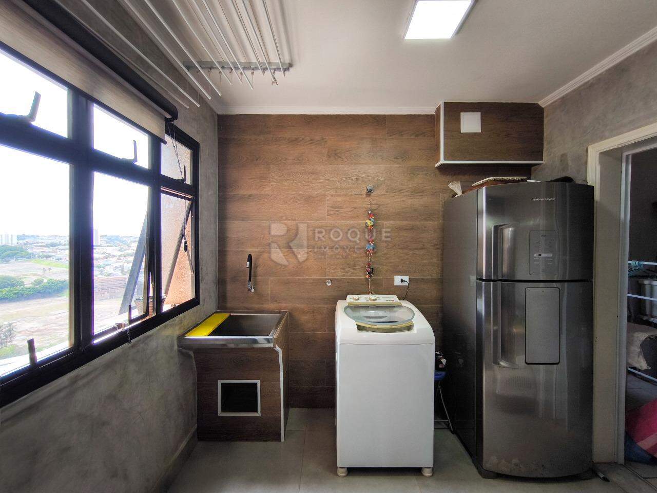 Apartamento à venda no bairro Centro: LAVANDERIA