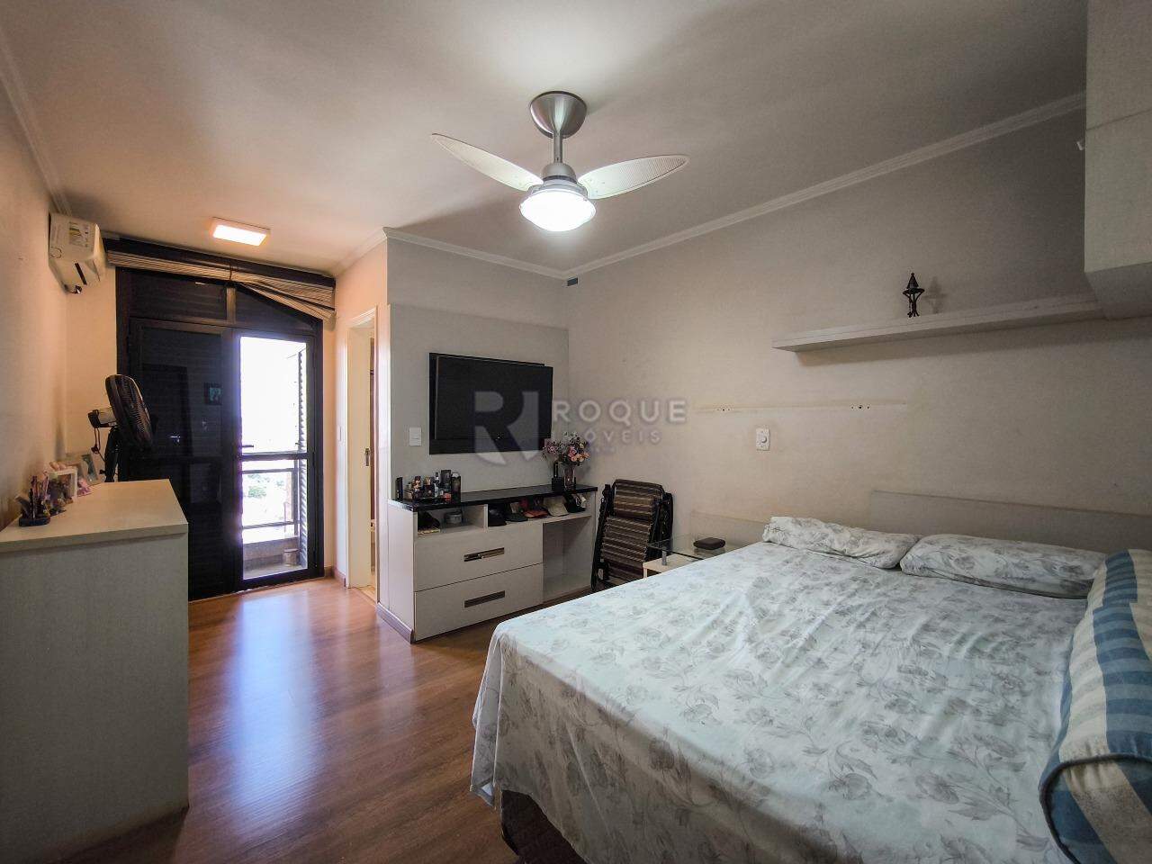 Apartamento à venda no bairro Centro: SUÍTE 2
