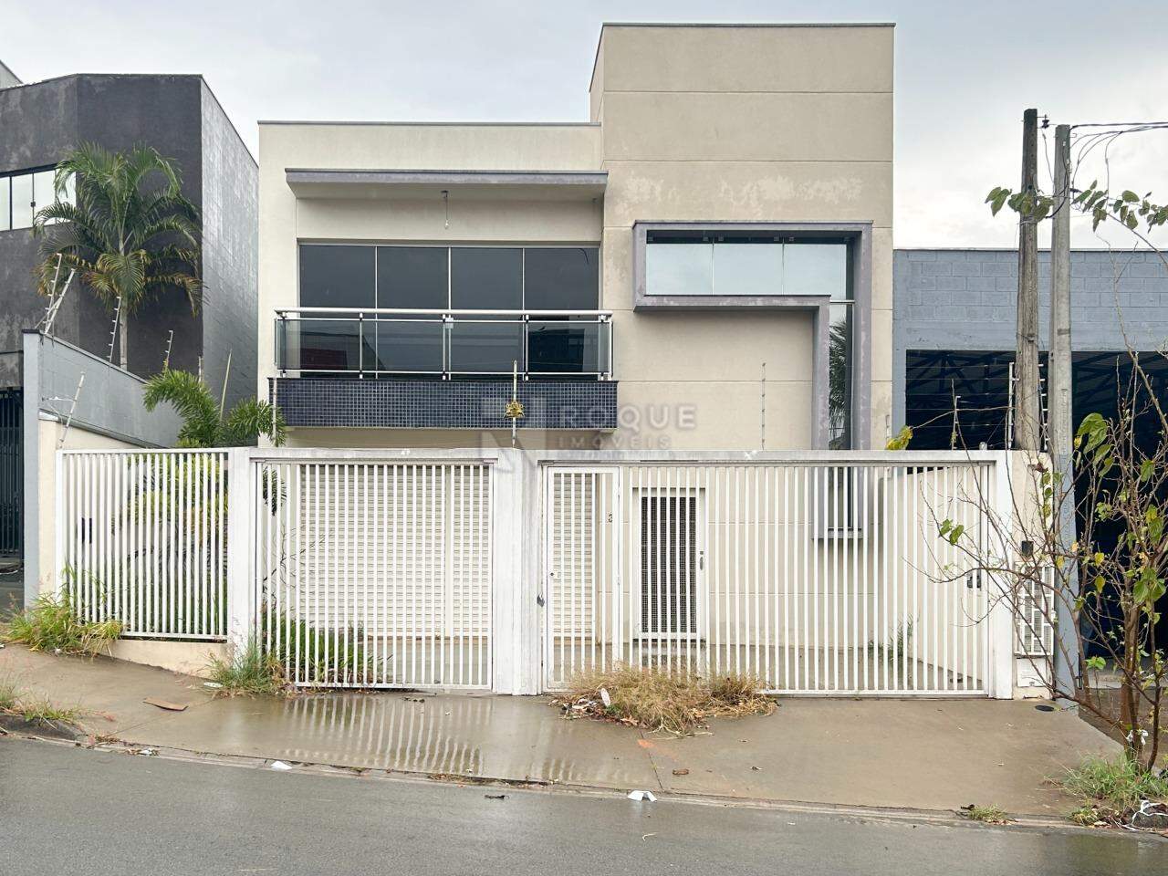 Barracão/Galpão para aluguel no bairro Jardim Porto Real IV: Fachada 