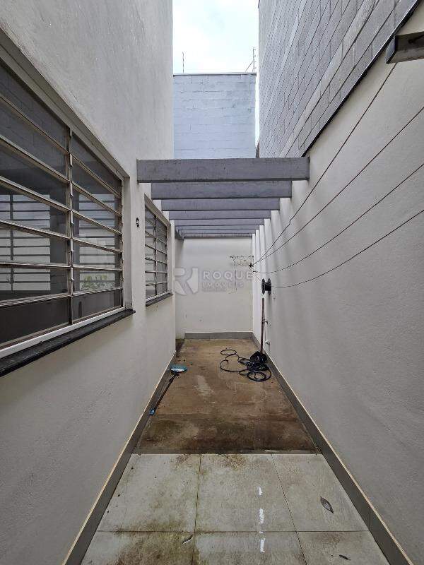 Barracão/Galpão para aluguel no bairro Jardim Porto Real IV: Corredor 2