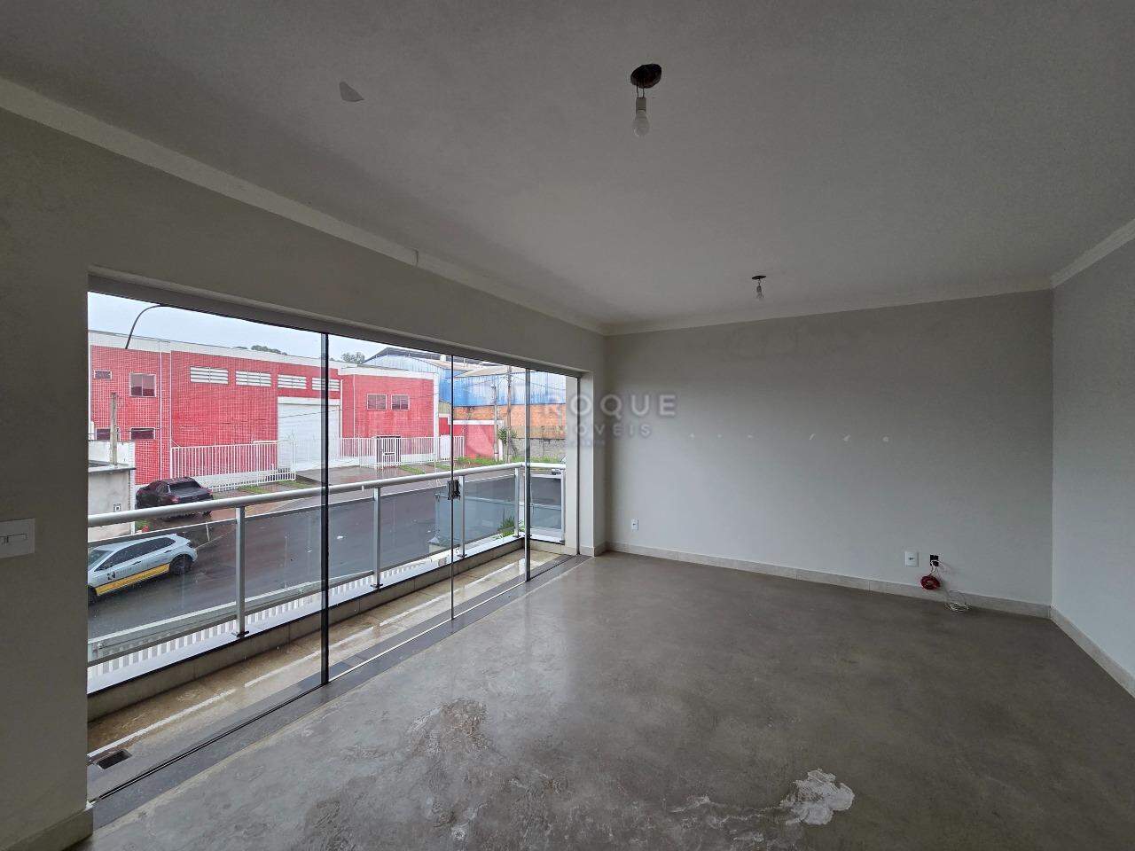 Barracão/Galpão para aluguel no bairro Jardim Porto Real IV: Sala 1 segundo andar