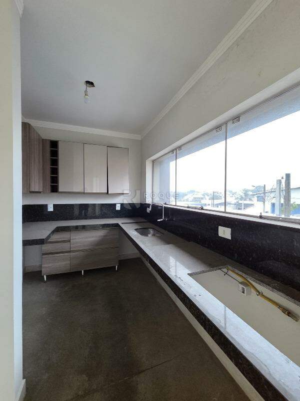 Barracão/Galpão para aluguel no bairro Jardim Porto Real IV: Copa 2 segundo andar