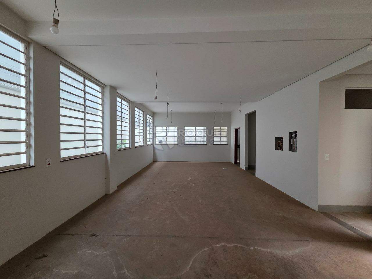 Barracão/Galpão para aluguel no bairro Jardim Porto Real IV: Salão