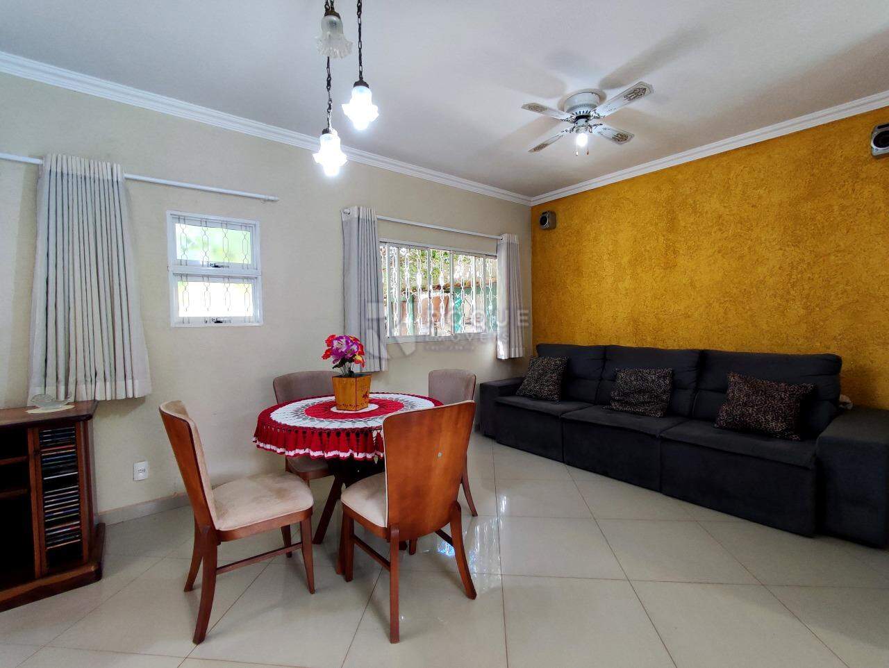 Casa Residencial à venda no bairro Jardim Santa Adélia: SALA