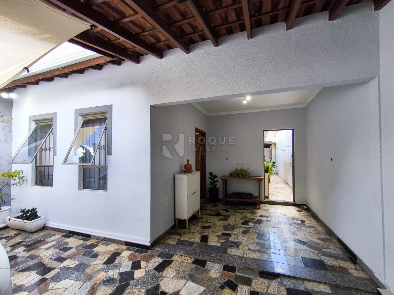 Casa Residencial à venda no bairro Jardim da Graminha: FRENTE