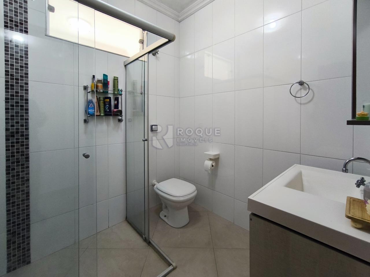 Casa Residencial à venda no bairro Jardim da Graminha: BANHEIRO SOCIAL