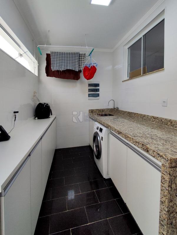 Casa em condomínio à venda no bairro Jardim Terras de Santa Elisa: LAVANDERIA