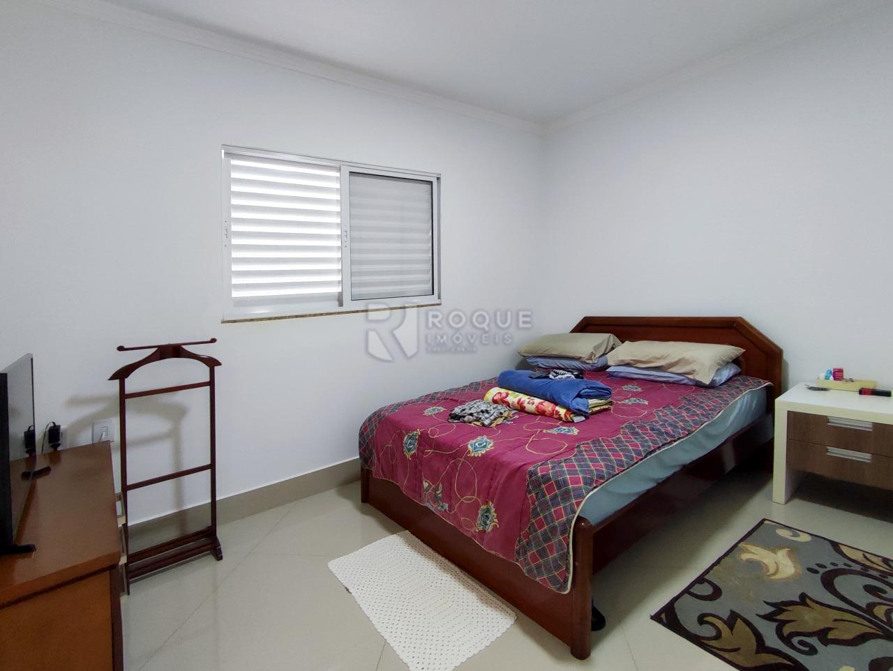 Casa em condomínio à venda no bairro Jardim Terras de Santa Elisa: SUÍTE 1