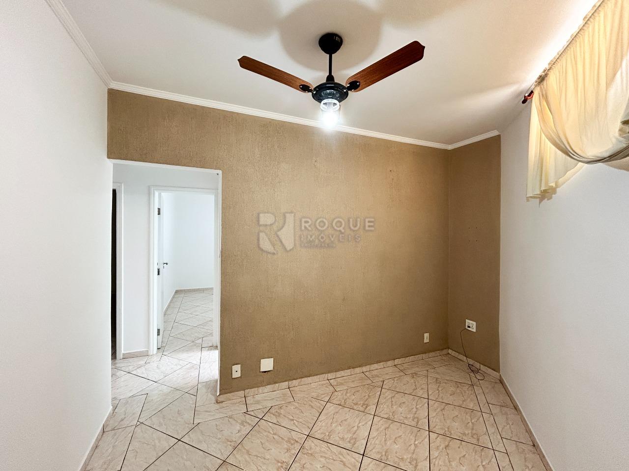 Apartamento para aluguel no bairro Jardim Presidente Dutra: Sala 