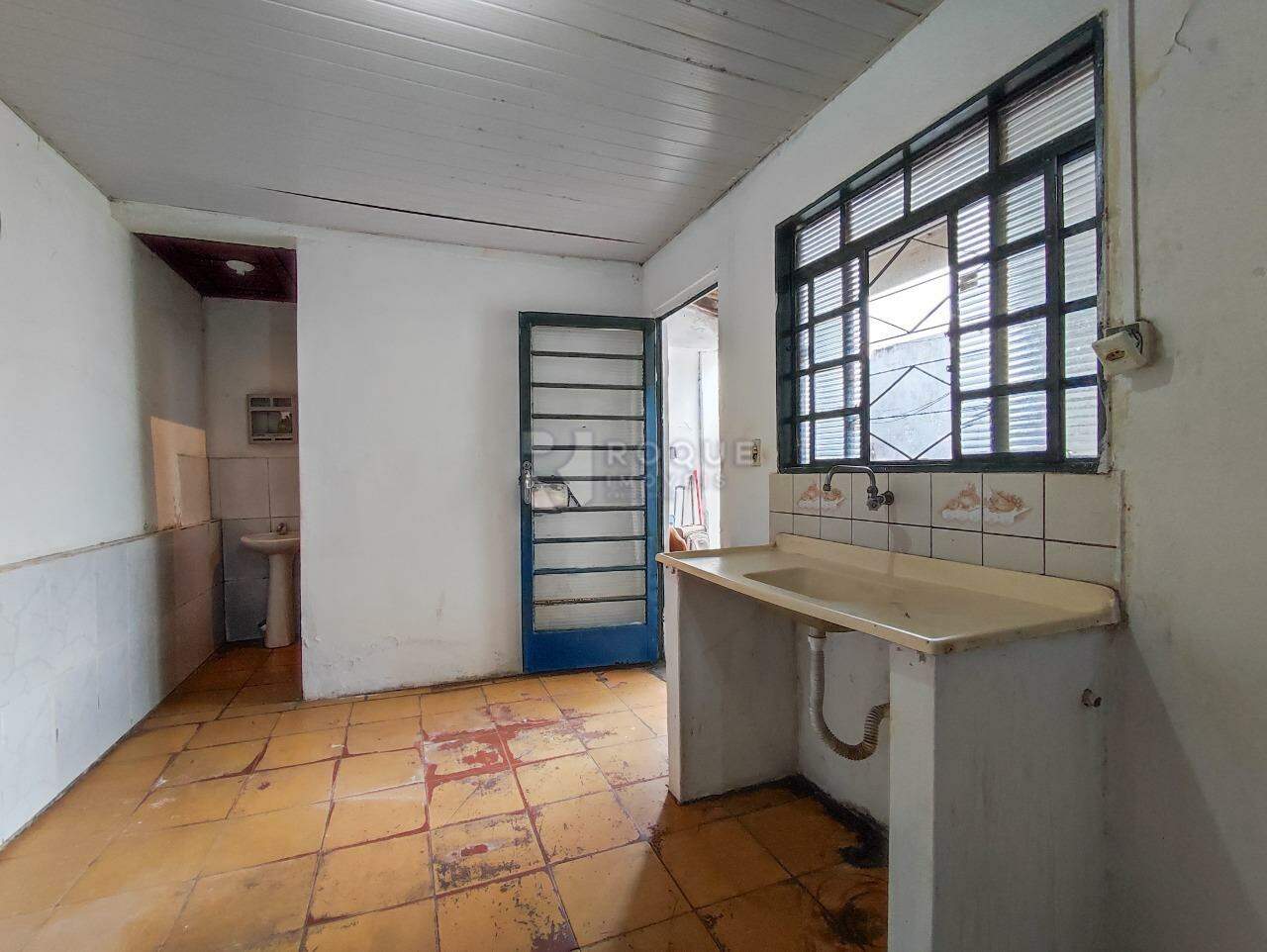 Casa Residencial à venda no bairro Jardim Vista Alegre: COZINHA EDÍCULA