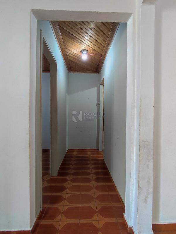 Casa Residencial à venda no bairro Jardim Vista Alegre: CORREDOR INTERNO