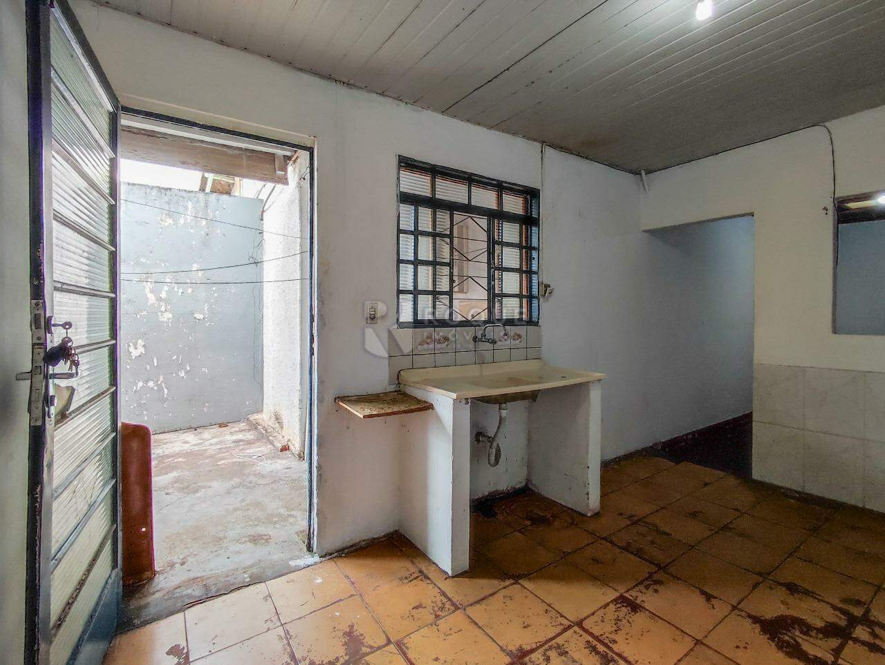 Casa Residencial à venda no bairro Jardim Vista Alegre: COZINHA EDÍCULA