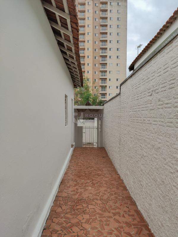 Casa Residencial para aluguel no bairro Jardim São Manoel: Corredor 