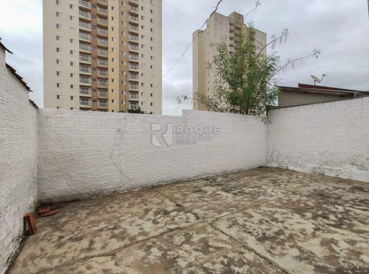 Casa Residencial para aluguel no bairro Jardim São Manoel: Fundo 