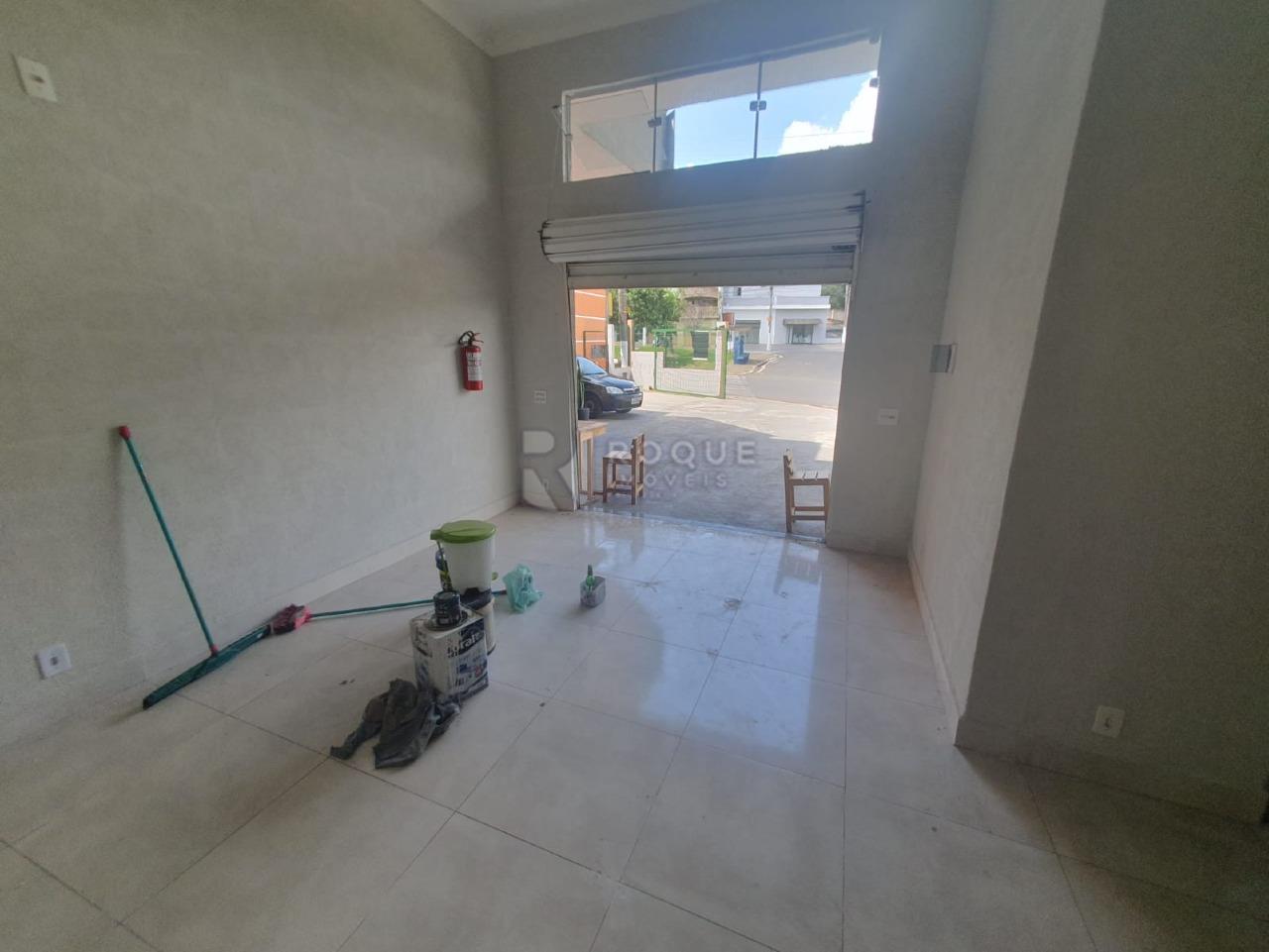 Salão para aluguel no bairro Gleba Beatriz: 