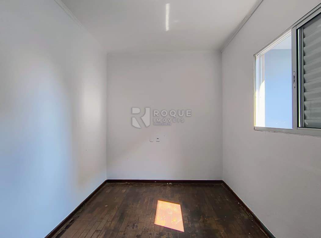 Casa Residencial para aluguel no bairro Centro: Dormitório 01