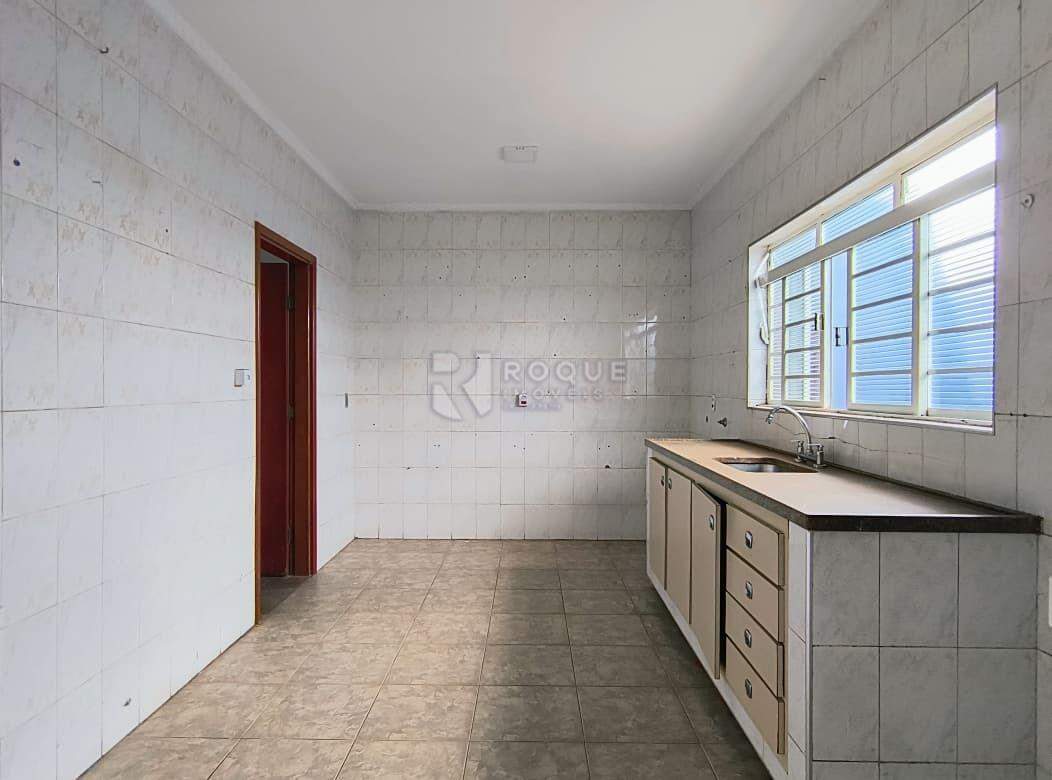 Casa Residencial para aluguel no bairro Centro: Cozinha 