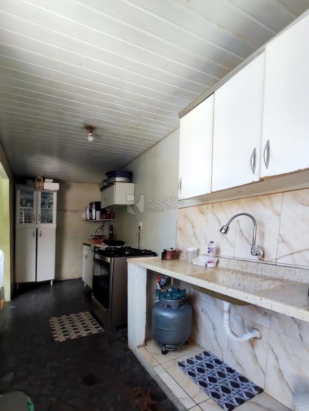 Casa Residencial à venda no bairro Conjunto Residencial Victor D’Andrea: COZINHA