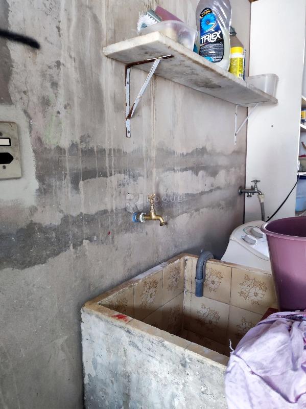 Casa Residencial à venda no bairro Conjunto Residencial Victor D’Andrea: ÁREA DE SERVIÇO