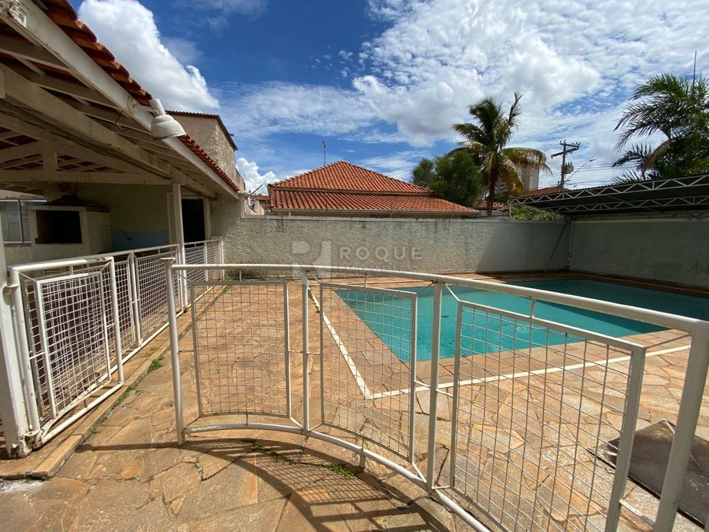 Casa Residencial à venda no bairro Jardim Mercedes: 