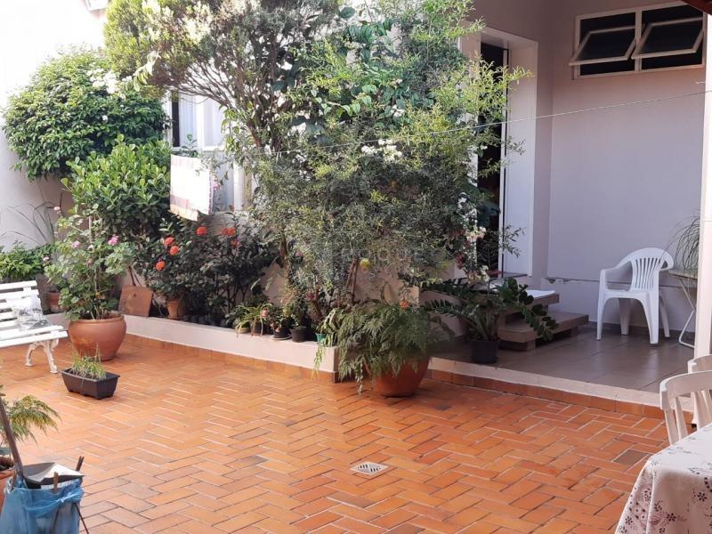 Casa Residencial à venda no bairro Vila Claudia: 