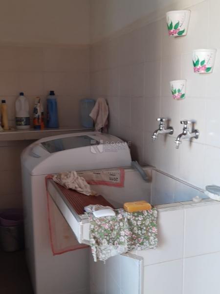 Casa Residencial à venda no bairro Vila Claudia: 