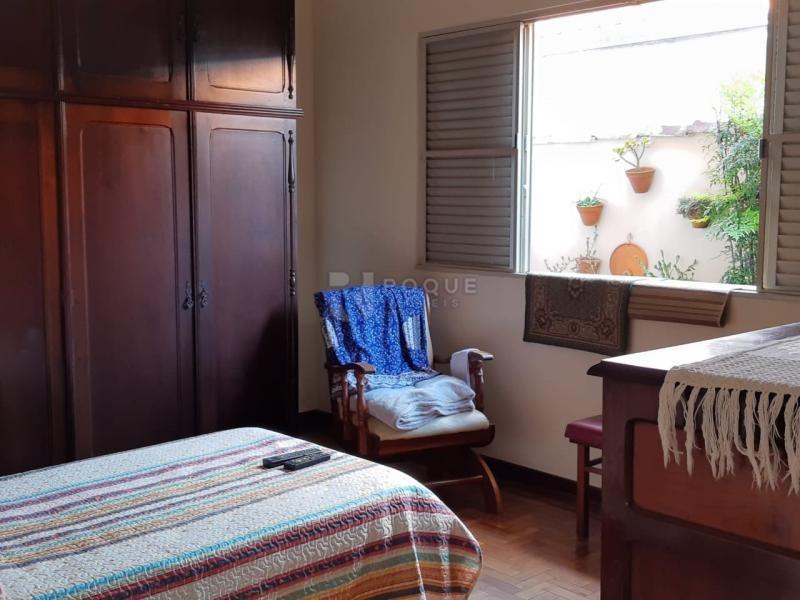 Casa Residencial à venda no bairro Vila Claudia: 