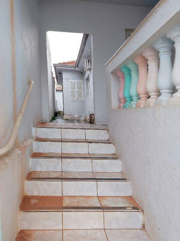 Casa Residencial à venda no bairro Centro: ENTRADA