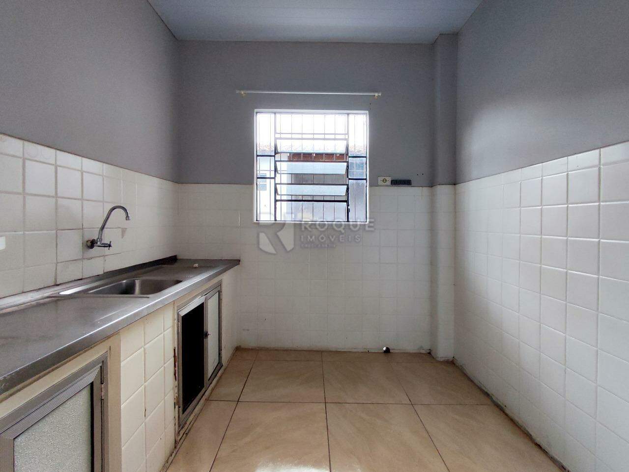 Casa Residencial à venda no bairro Centro: COZINHA