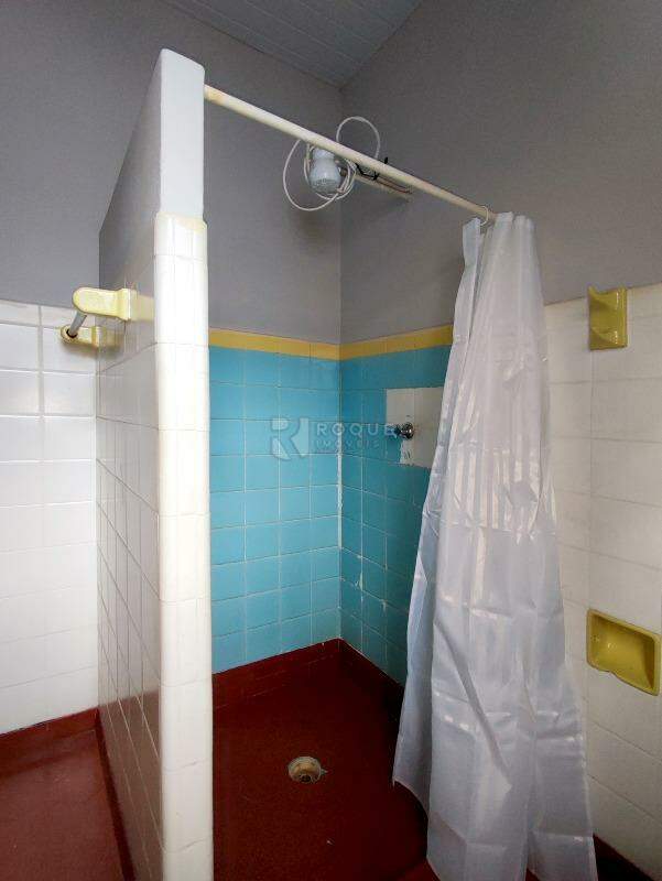 Casa Residencial à venda no bairro Centro: BANHEIRO SOCIAL