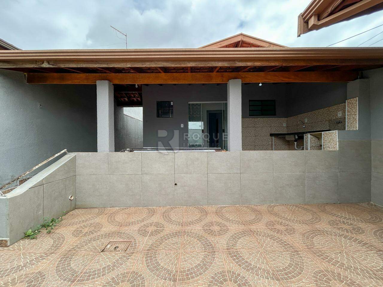 Casa Residencial para aluguel no bairro Jardim Nossa Senhora do Amparo: Fundo