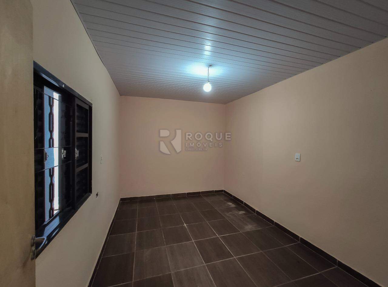 Casa Residencial para aluguel no bairro Parque Residencial Abílio Pedro: Dormitório fundo 