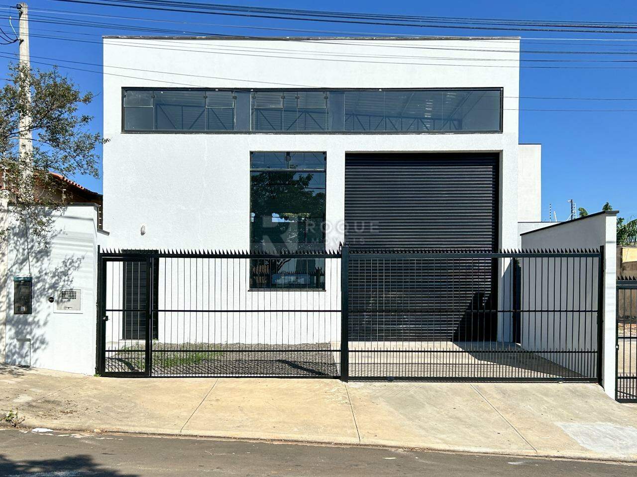 Barracão/Galpão para aluguel no bairro Jardim Cidade Universitária I: Fachada 