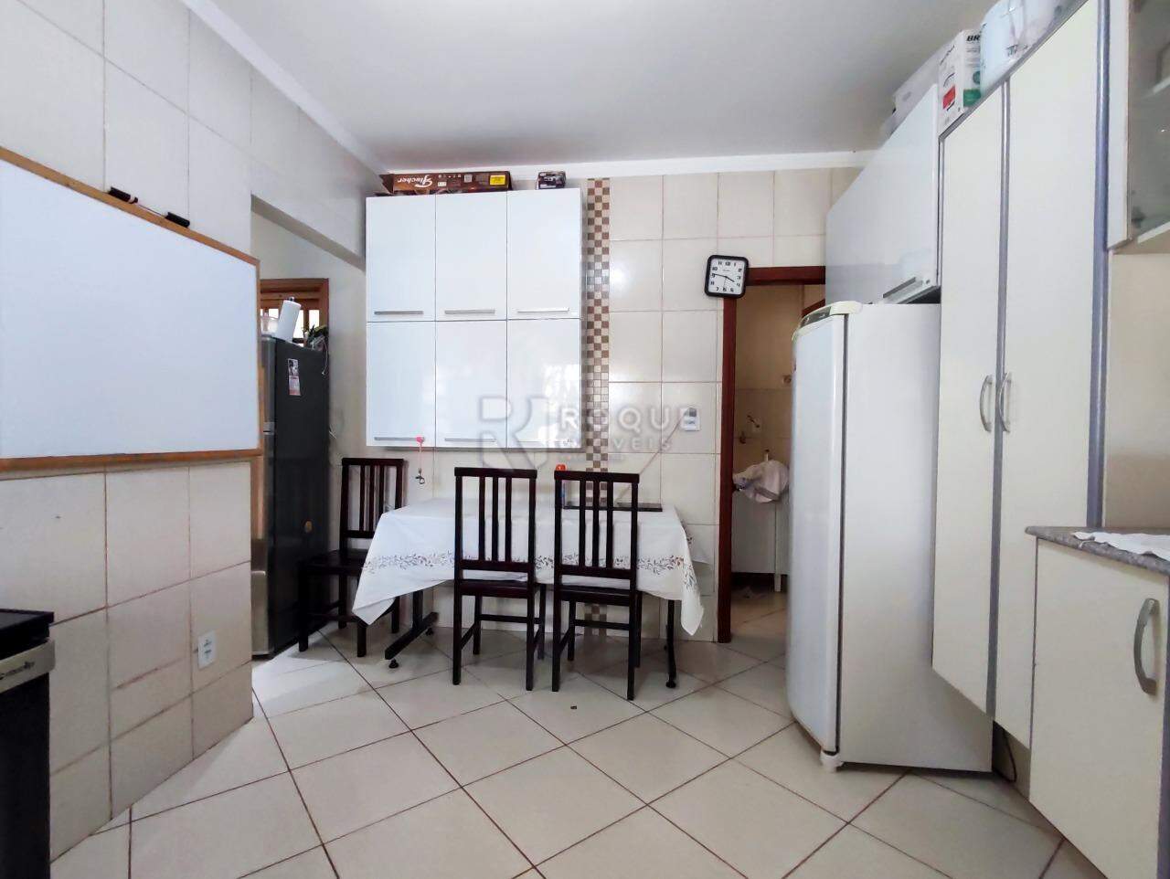 Casa Residencial à venda no bairro Jardim Campo Verde I: COZINHA