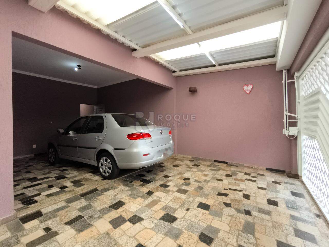 Casa Residencial à venda no bairro Jardim Ouro Verde: GARAGEM