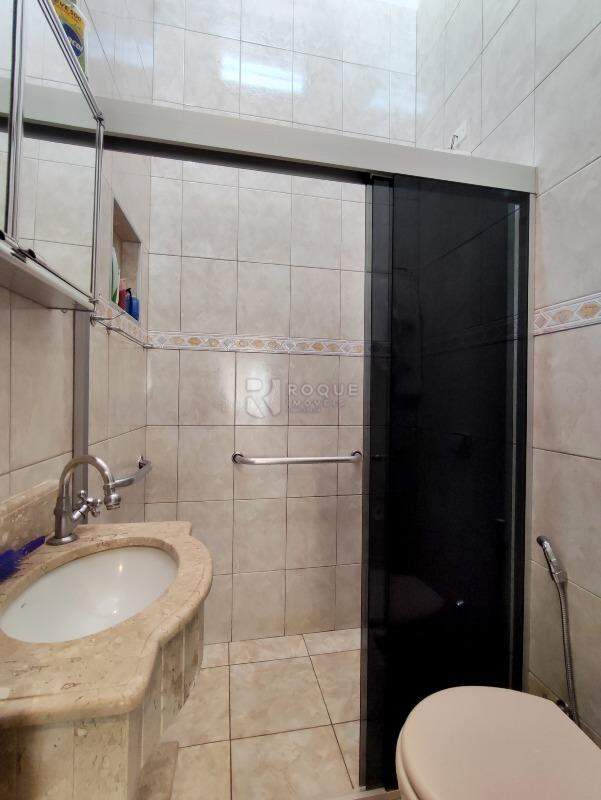 Casa Residencial à venda no bairro Jardim Caieira: WC SUÍTE